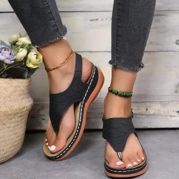Talia - Rutschfest Schnalle  Runde Zehe  Flache Sandalen