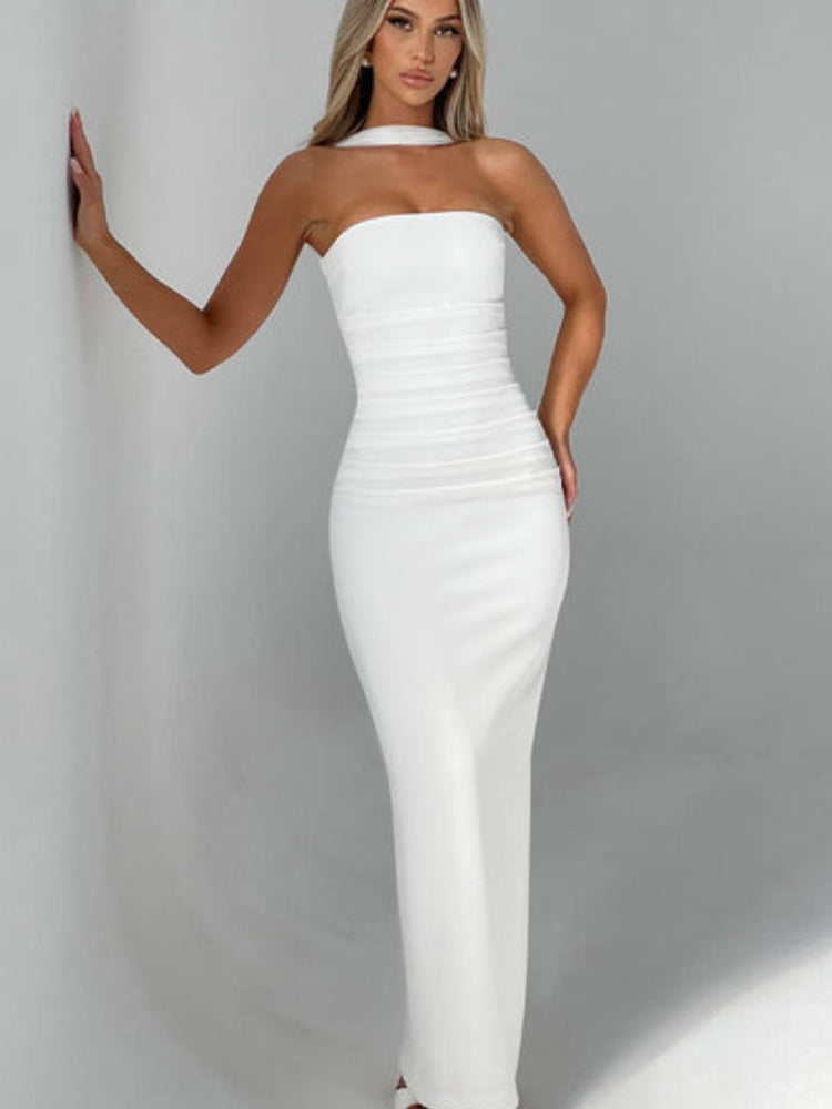 Selene - Trägerloses langes Kleid mit geraffter Taille und fließendem Rock