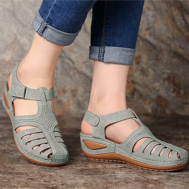 Alma – Atmungsaktive Sandalen mit Knöchelschnalle und rutschfester Sohle für Komfort