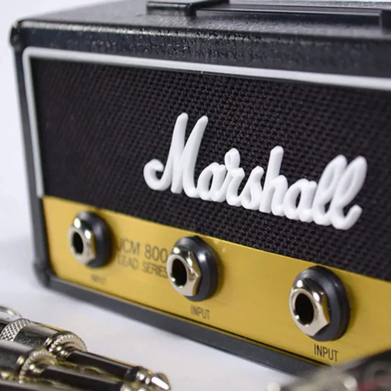 PlugKey – Fender Amp Musikschlüsselhalter zur stilvollen Aufbewahrung