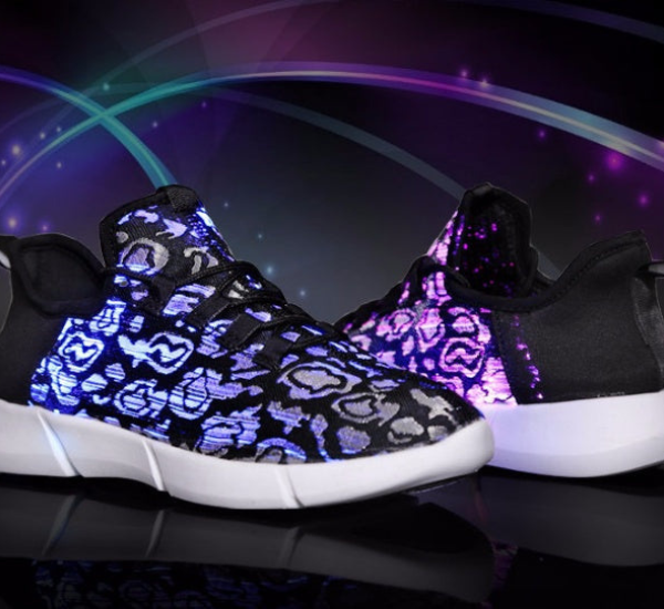 Zubair – Stylische USB Lade LED Leucht Sneaker mit rutschfester Sohle