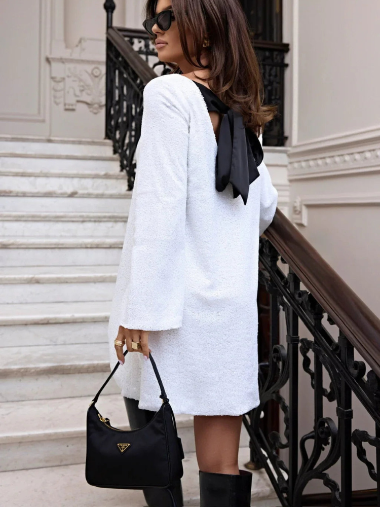 Anna – Stilvolles Langarmkleid mit Rundhalsausschnitt und Schleifendesign