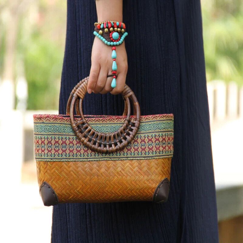 Alyssa – Handgefertigte Handtasche mit lebendigen Musterdetails und Reißverschlussfach