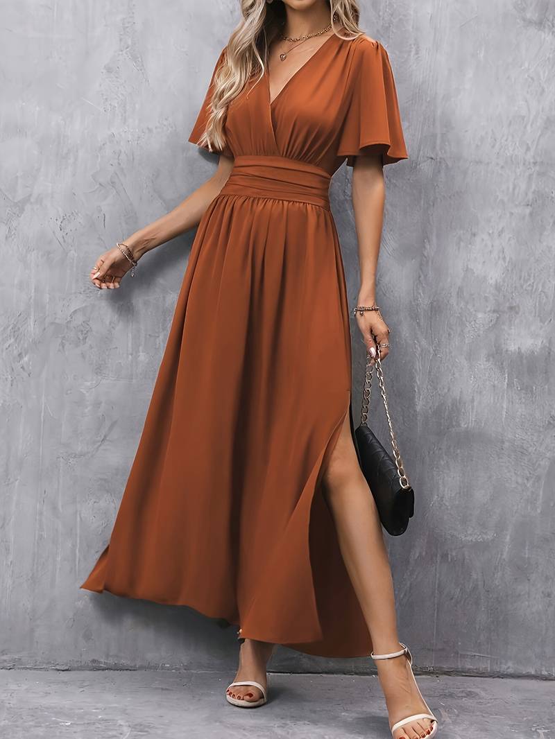 Frieda – Lässiges Kurzarmkleid mit V Ausschnitt plissierter Taille und Seitenschlitz