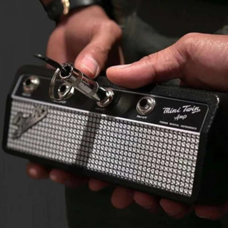 PlugKey – Fender Amp Musikschlüsselhalter zur stilvollen Aufbewahrung