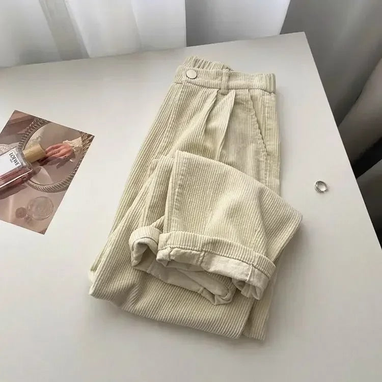 Yalina - Locker geschnittene hochtaillierte Hose mit weitem Bein und Taschen