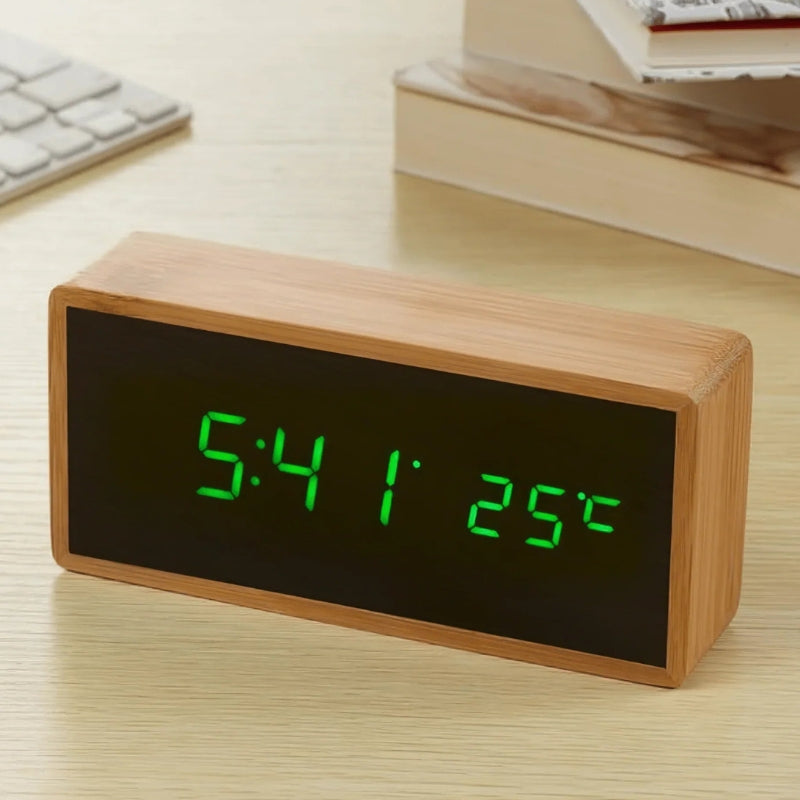 GlowClock – LED Wecker mit Digitalanzeige und Spiegeltemperaturablesung