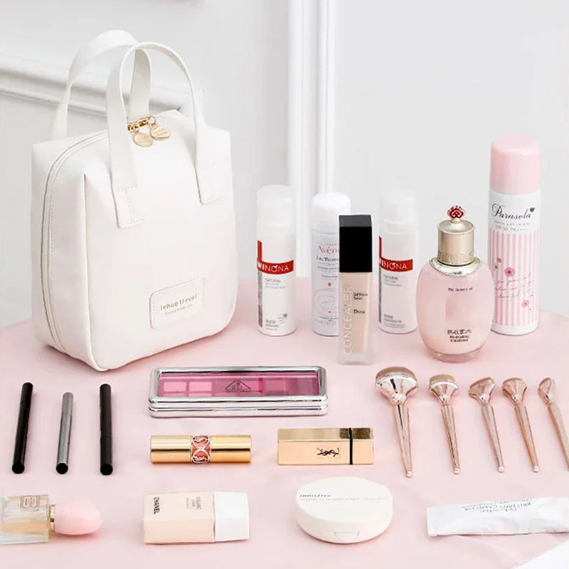 Mira – Kompakte Reisetasche mit ausklappbarem Design und Aufbewahrungsfunktion