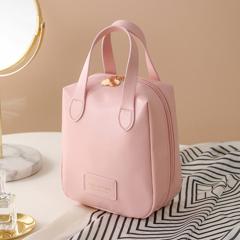 Mira – Kompakte Reisetasche mit ausklappbarem Design und Aufbewahrungsfunktion