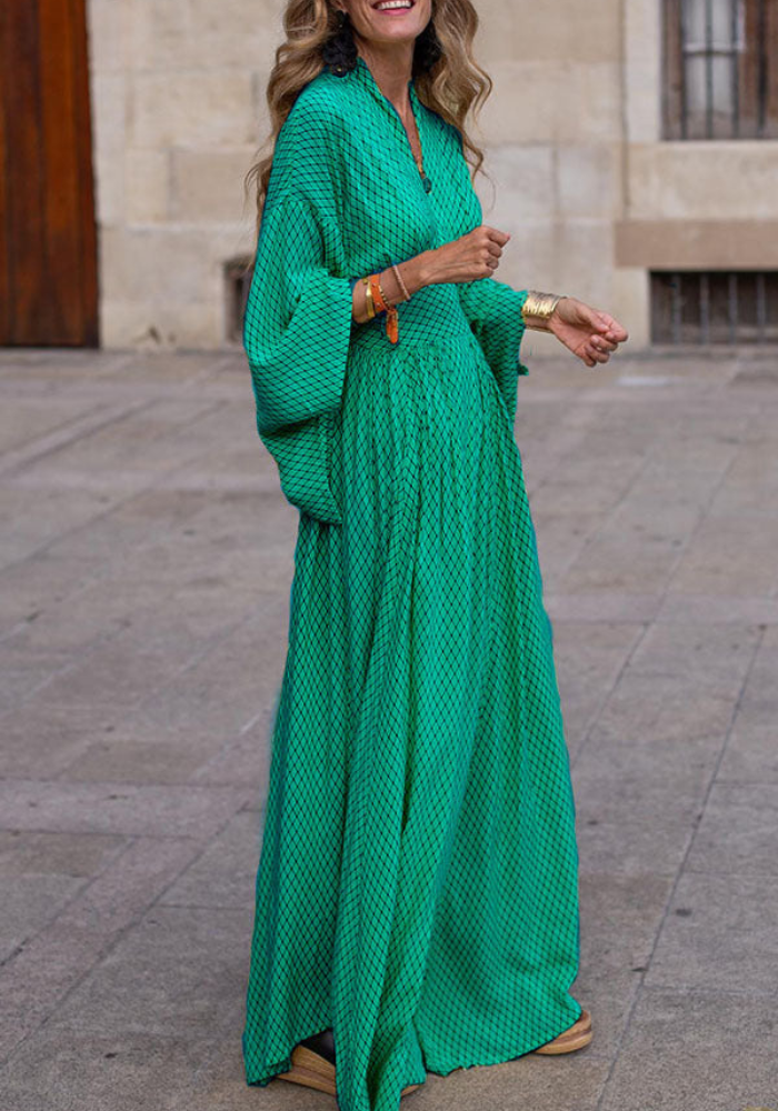 Angelika - Stylisches V Ausschnitt Kleid mit Fledermausärmeln und lockerer Passform