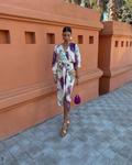 Elke – Elegantes Wickelkleid mit V Ausschnitt langen Ärmeln und Seitenschlitz
