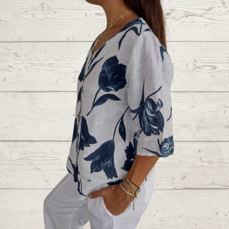 Hedda – Bluse mit V Ausschnitt und kurzen Ärmeln und Blumenmuster