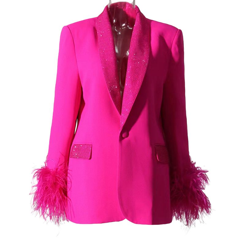 Aria – Taillierter Blazer mit Kunstpelzmanschetten und Reversdetails