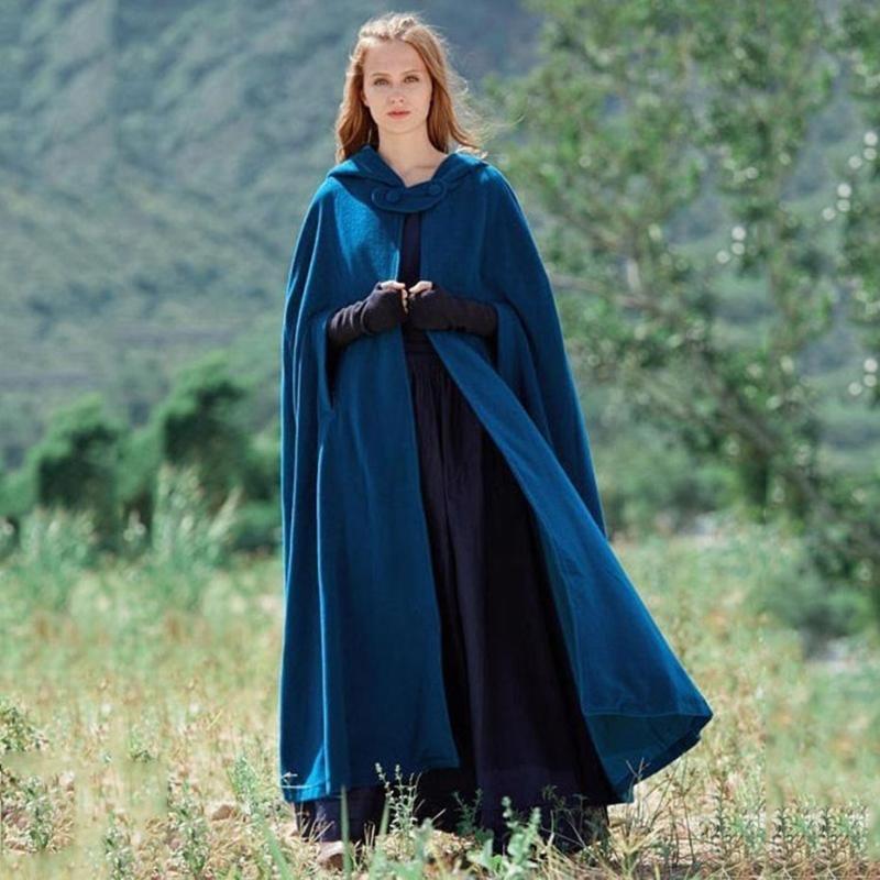 Elara – Eleganter Zauberwald-Umhang mit voluminöser Kapuze und Rüschenkragen
