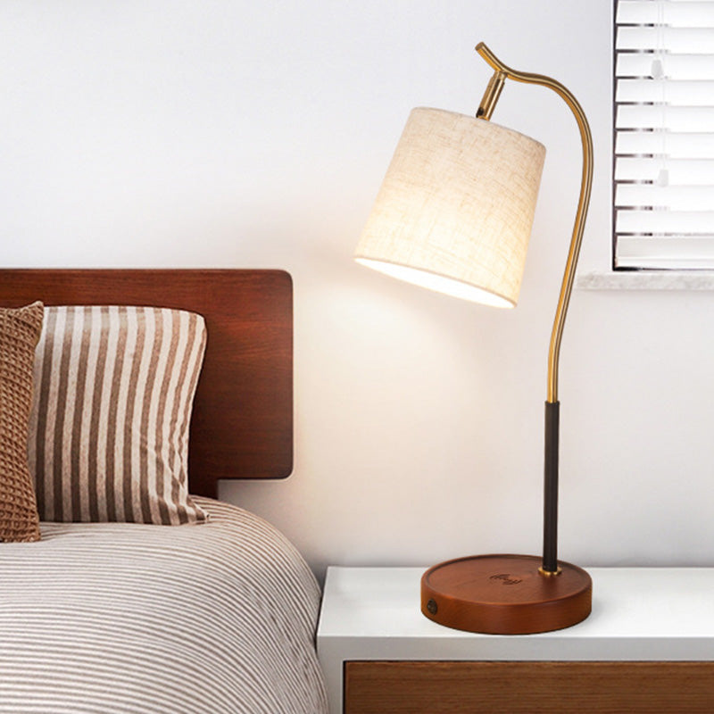 NestLight – LED Schreibtischlampe mit verstellbarem Entwerfen für Umgebungsbeleuchtung