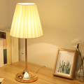 AstralBeam – Einzigartige Tischlampe mit Empire-Schirm und Zugkette