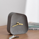 TimeCraft – Einzigartige Tischuhr für moderne Innenräume und Heimdekoration