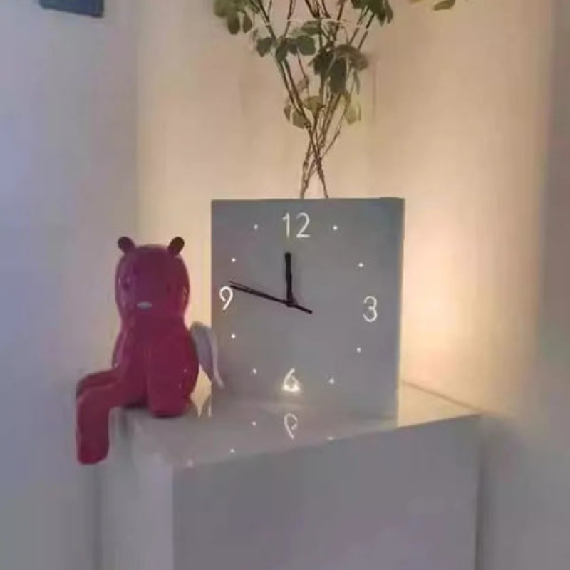 ClockForm - Doppelseitige quadratische Wanduhr für moderne Dekoration