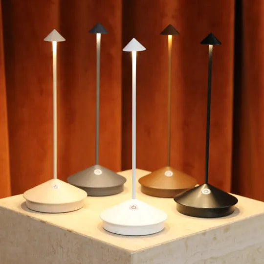 GlowLite - Wasserdichte kabellose LED Tischlampe mit Berührungssensor und dimmbarer Helligkeit