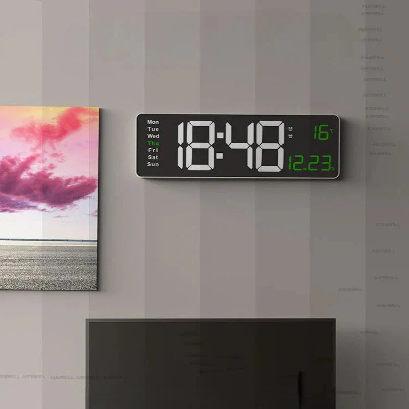 PulseTime – Digitale LED Uhr mit Fernbedienung und übersichtlichem LED Anzeige