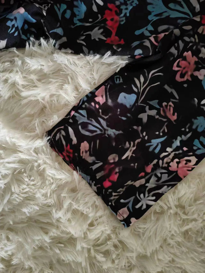 Olivia – Stilvolles Midikleid Mit V Ausschnitt Und Halblangen Ärmeln