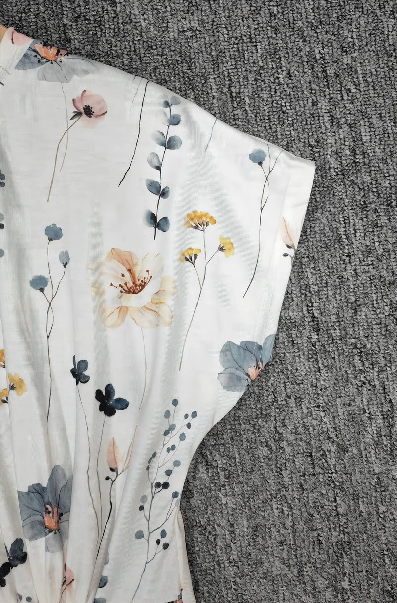 Ella - Charmantes Midikleid Mit Blumendruck Und Kurzen Ärmeln