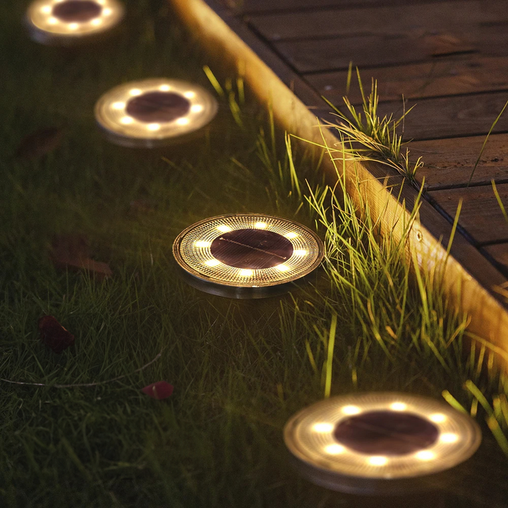 GlowNest - LED Solarbetriebene wasserdichte Gartenlichter