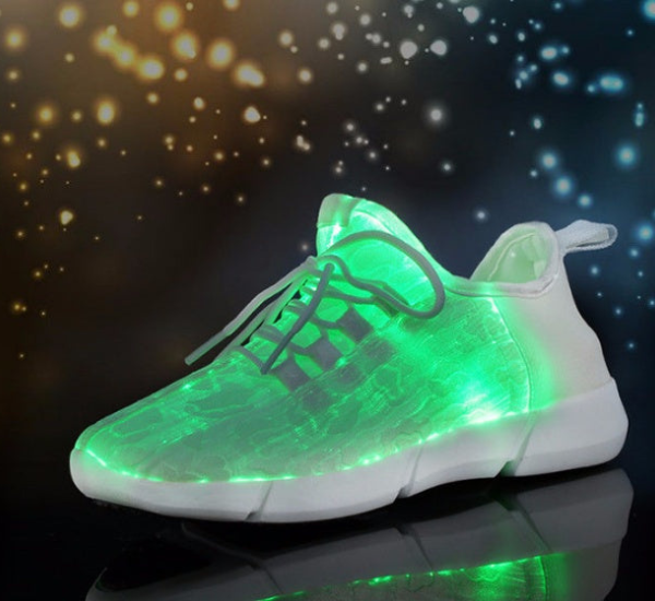 Zubair – Stylische USB Lade LED Leucht Sneaker mit rutschfester Sohle