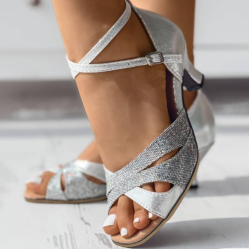 Antonia - Modische funkelnde Riemchensandalen mit rutschfester Sohle und gekreuzten Riemen
