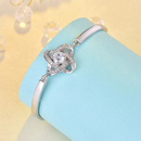 Amara – Stilvolles Armband mit verstellbarer Passform und symbolischem Stil