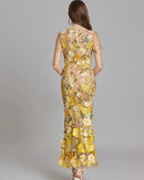 Theresa – Stilvolles Rundhalskleid mit kurzen Ärmeln und gesticktem Entwerfen