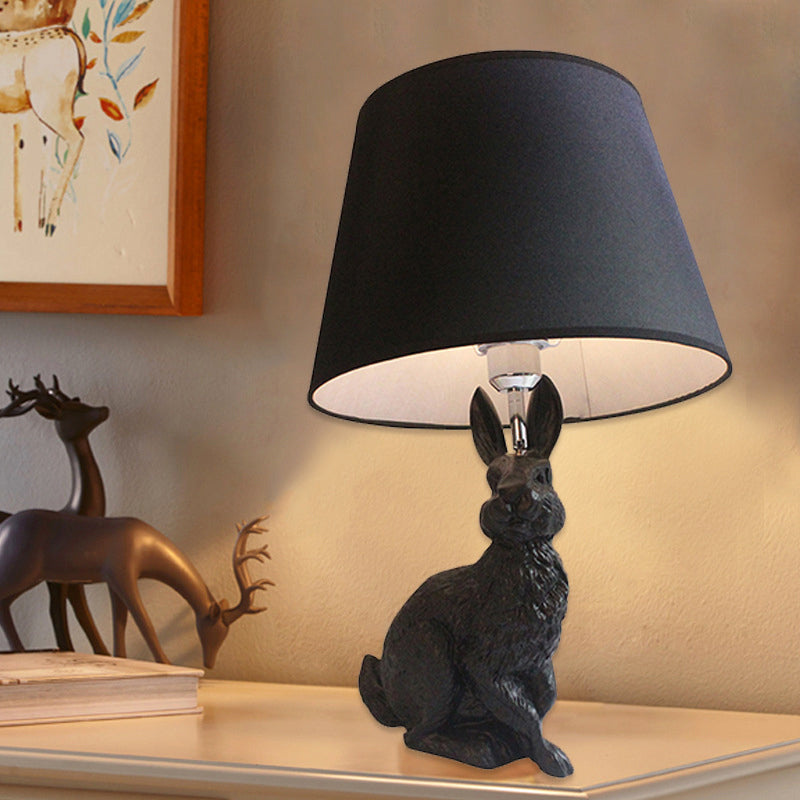BunnyGlow – Hasen Schreibtischlampe mit tragbarem Schirm für einzigartige Beleuchtung