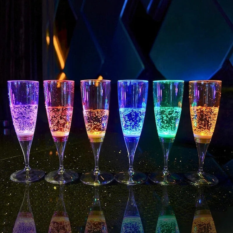 GlowSip – LED Weinglas Satz mit farbwechselndem Lichteffekt