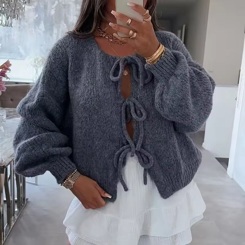 Emilia – Warme Langarm Strickjacke mit lockerer Passform und Rundhalsausschnitt