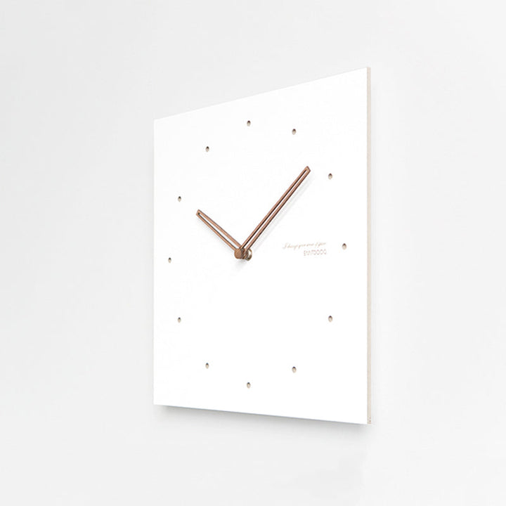 TimeLume – Moderne quadratische Wanduhr für stilvolle Wohnzimmerdekoration