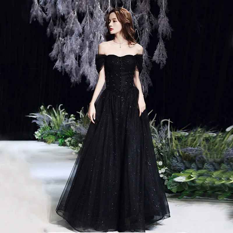 Selene – Elegantes Off-Shoulder-Kleid mit funkelnden Details
