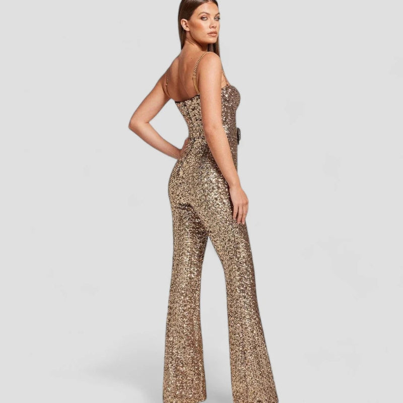 Emily – Stylischer ärmelloser Jumpsuit mit Spaghettiträgern und ausgestelltem Bein