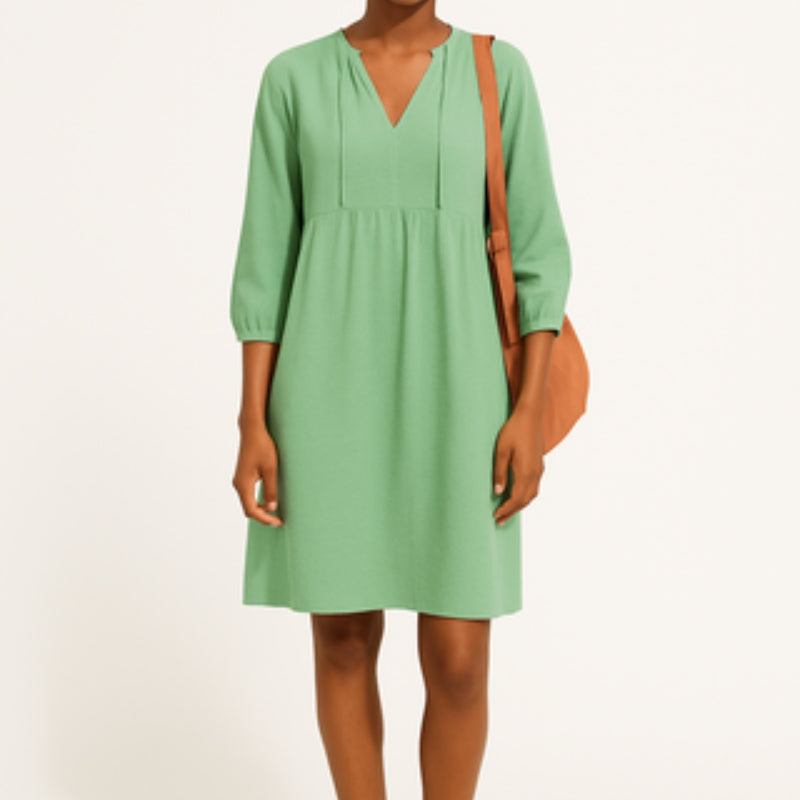 Sabine – Stilvolles lockeres kurzes Kleid mit V Ausschnitt und Taschen