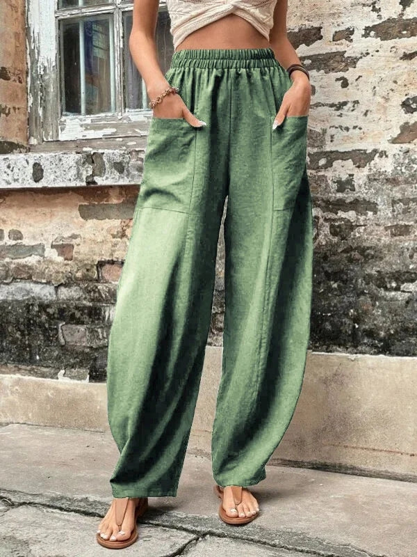 Hannah – Locker geschnittene lange Hose mit elastischem Bund und Taschen