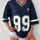 Antonia – Übergröße Sportshirt mit V Ausschnitt