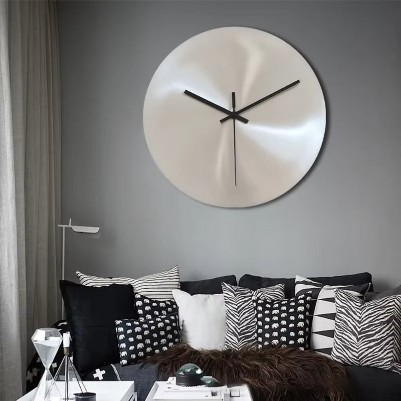 TimeLoom – Minimalistische runde Wanduhr für moderne Wohnkultur