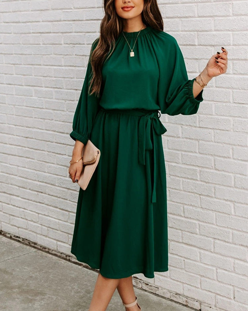 Luana - Elegantes Midikleid mit Rundhalsausschnitt und Taillengürtel für luxuriösen Stil