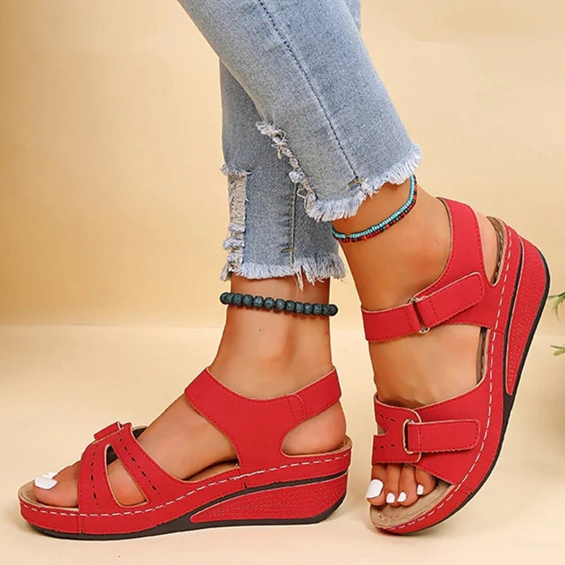 Erna – Rutschfeste Sandalen mit offener Spitze und ultimativem Halt für Komfort