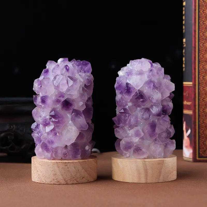 AuraLight – Amethystlampe mit sanftem Ambientelicht für eine entspannte Wohnatmosphäre