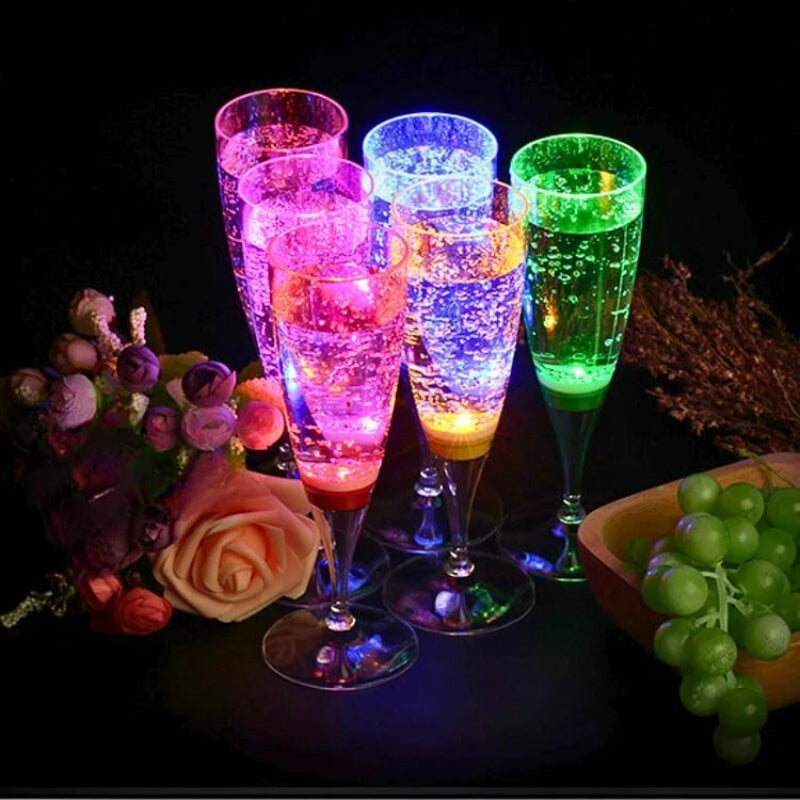 GlowSip – LED Weinglas Satz mit farbwechselndem Lichteffekt