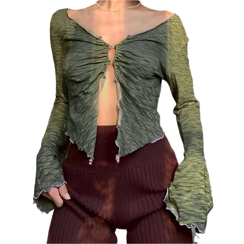 Barbara – Langarm Rüschenbluse mit einzigartigem Ausschnitt