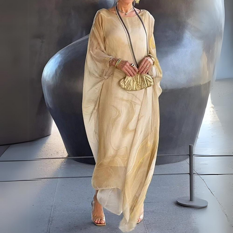 Sandra – Doppellagiges fließendes Kleid mit Rundhalsausschnitt und Fledermausärmeln