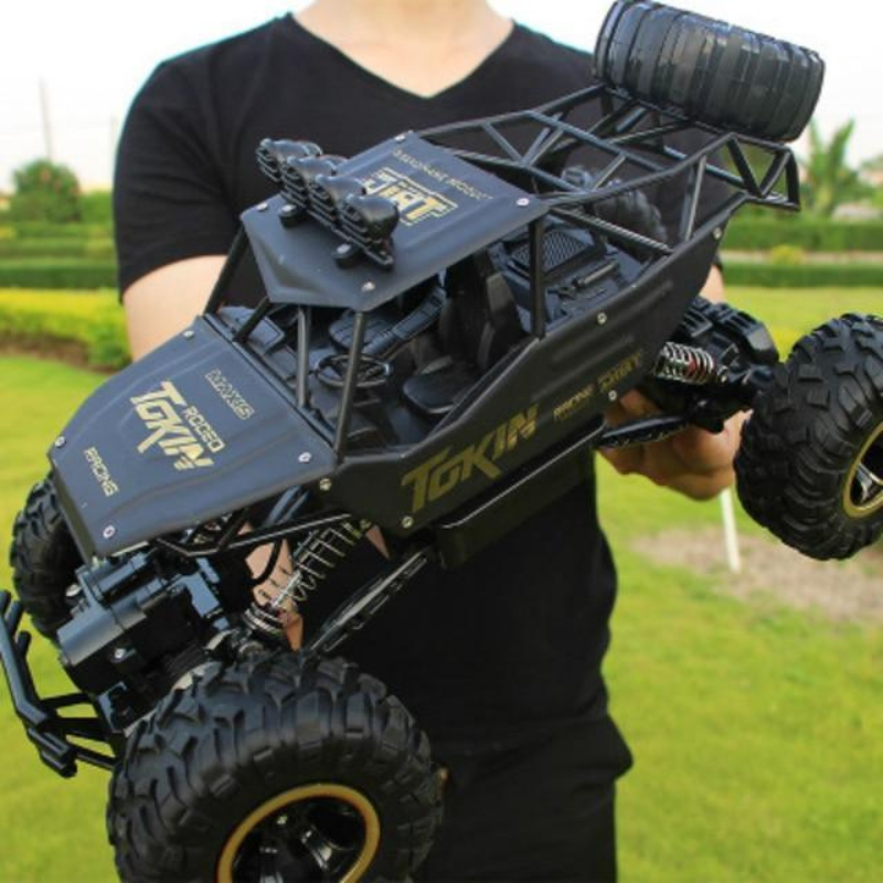 BeastTrek – Robuster RC Monster Truck mit 4x4 Antrieb und High-Speed Steuerung