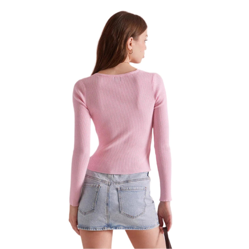 Monika – Schlanke Passform V Ausschnitt Top mit langen Ärmeln und Wickel-Stil