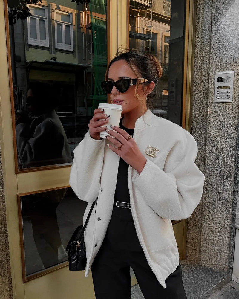 Virginia - Elegante Rundhals Jacke Mit Tasche